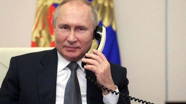 የፑቲን እና ትራምፕ አንድ ሰዓት ከሩብ የፈጀ የስልክ ውይይት አደረጉ - Sputnik አፍሪካ