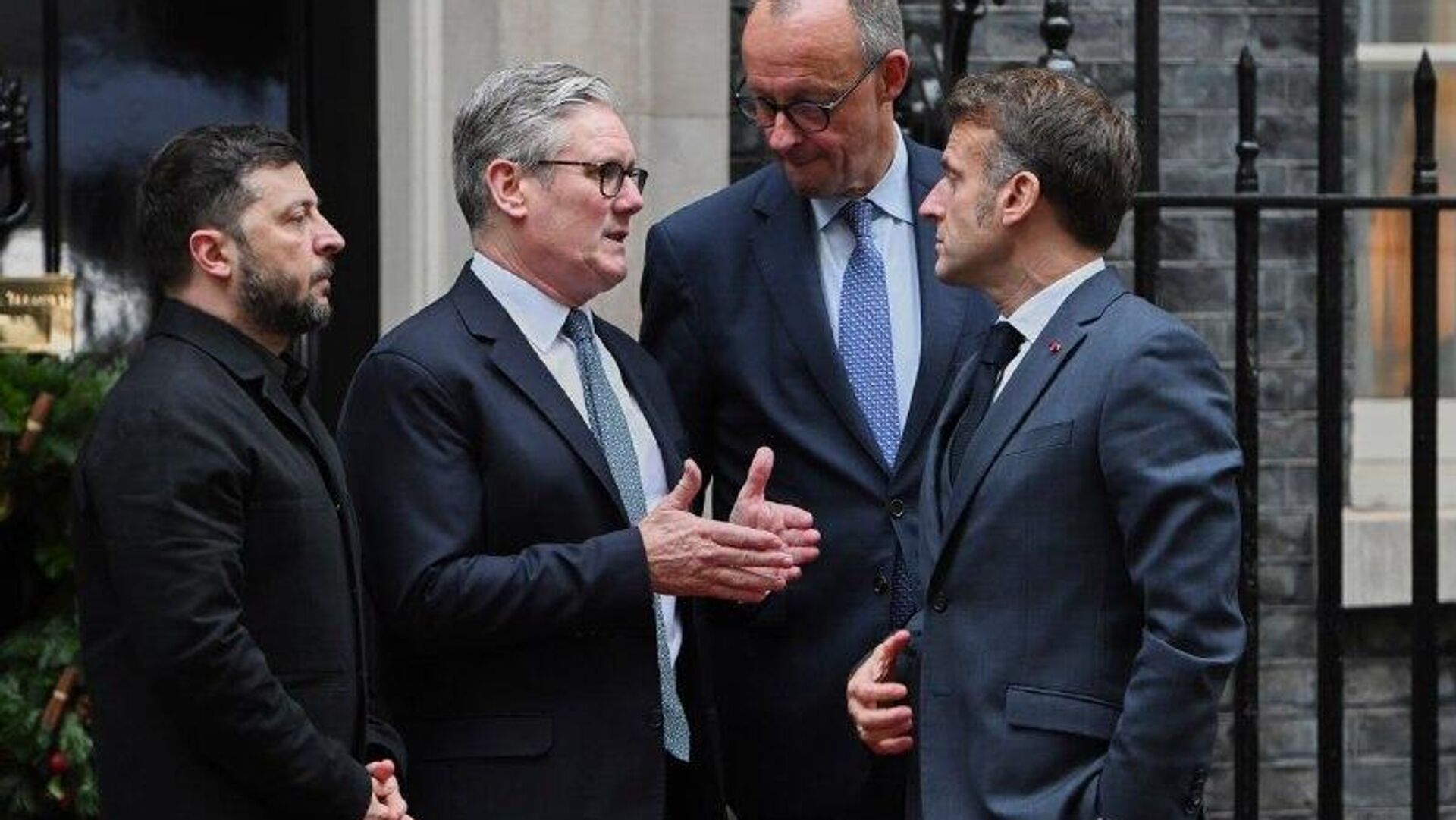 በፑቲን መኖሪያ ላይ የተፈጸመው የድሮን ጥቃት የዩክሬን የሰላም ስምምነትን ለማደናቀፍ በሚፈልጉ ኃይሎች የታቀደ ነው - ወታደራዊ ተንታኝ በፑቲን መኖሪያ ላይ የተፈጸመው የድሮን ጥቃት የዩክሬን የሰላም ስምምነትን ለማደናቀፍ በሚፈልጉ ኃይሎች የታቀደ ነው - ወታደራዊ ተንታኝ - Sputnik አፍሪካ, 1920, 30.12.2025