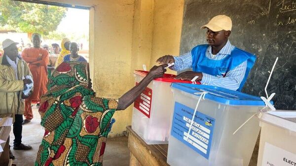 የአፍሪካ ሉዓላዊ ምርጫ - ሞስኮ በማዕከላዊ አፍሪካ ሪፐብሊክ እና በጊኒ የተካሄደውን ሰላማዊ ምርጫ በደስታ ትቀበላለች ሲል የውጭ ጉዳይ ሚኒስቴር አስታወቀ - Sputnik አፍሪካ