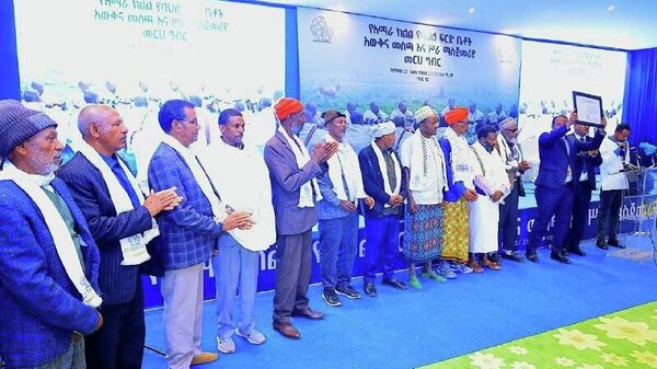 በአማራ ክልል የሚገኙ 15 ሀገር በቀል የግጭት መፍቻ ሥርዓቶች የሕጋዊነት ዕውቅና ተሰጣቸው - Sputnik አፍሪካ