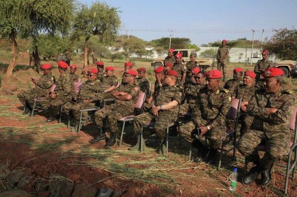 የኢትዮጵያ መከላከያ ሠራዊት የልዩ ዘመቻዎች ዕዝ ማሠልጠኛ ማዕከል መሠረታዊ ምልምል ወታደሮች አስመረቀ የኢትዮጵያ መከላከያ ሠራዊት የልዩ ዘመቻዎች ዕዝ ማሠልጠኛ ማዕከል መሠረታዊ ምልምል ወታደሮች አስመረቀ - Sputnik አፍሪካ