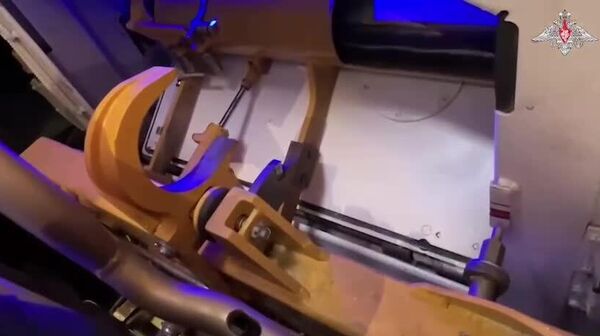 የሩሲያ ‘ምስታ-ኤስ’ ተንቀሳቃሽ መድፎች የካርኮቭ ክልልን ነፃ ለማውጣት የተደበቁ የጠላት ምሽጎችን እየደመሰሱ ነው - Sputnik አፍሪካ