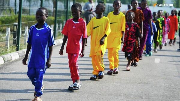 ናይጄሪያ በጠለፋ በተጠቁ አካባቢዎች የሚገኙ ትምህርት ቤቶችን በከፊል ልትከፍት ነው - Sputnik አፍሪካ