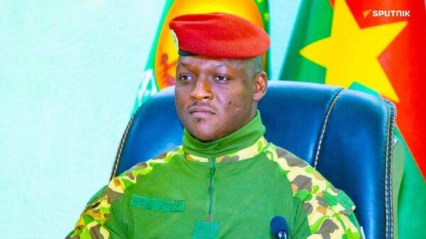 በቡርኪና ፋሶ የካቢኔ ሽግሽግ ተደረገ፤ በርካታ ሚኒስቴር መስሪያ ቤቶች የስም ለውጥ አድርገዋል - Sputnik አፍሪካ