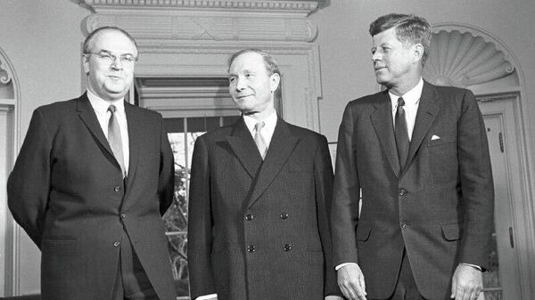 በቀድሞው የአሜሪካ ፕሬዚዳንት ኬኔዲ ግድያ ውስጥ የሶቪየት ኅብረት እጅ እንዳልነበረበት የማሕደር ሰነዶች አረጋገጡ - Sputnik አፍሪካ