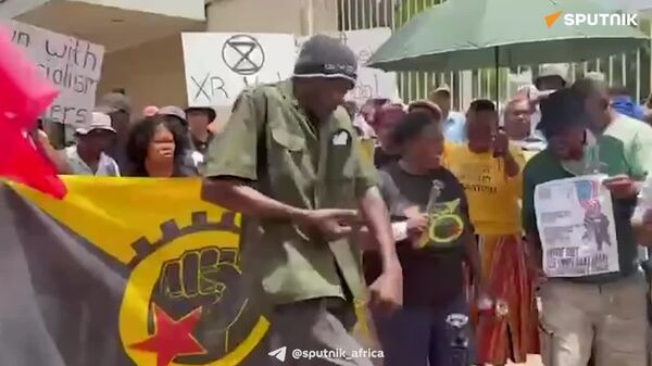 በደቡብ አፍሪካ የተቃውሞ ሰልፈኞች ‘የአሜሪካ ኢምፔሪያሊዝም በአስቸኳይ እንዲቆም’ እና ማዱሮ እንዲፈቱ በመጠየቅ፤ በጋዛ እና በቬንዙዌላ የዋሽንገተንን ሚና አወገዙ - Sputnik አፍሪካ