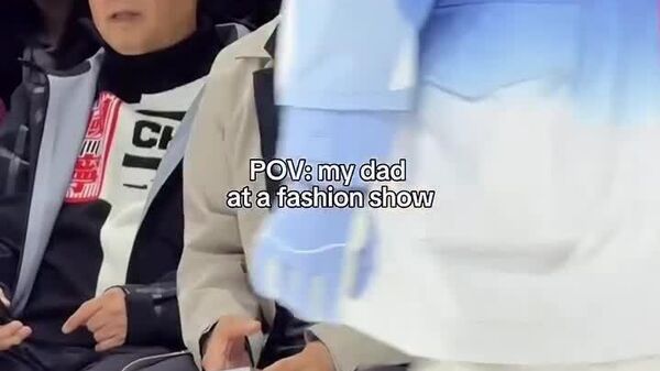 #viral | ጃኪ ቻን በሚላን ፋሽን ሳምንት ላይ የታየበት የ አባትነት ወግ ብዙዎችን ቀልብ ሳበ - Sputnik አፍሪካ