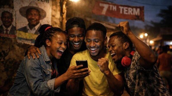 ፕሬዚዳንት ሙሴቪኒ ለሰባተኛ ጊዜ መመረጣቸውን ተከትሎ ኡጋንዳ የኢንተርኔት አገልግሎትን በከፊል መለሠች - Sputnik አፍሪካ