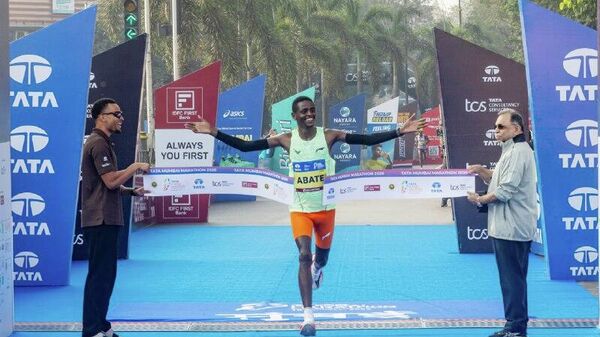 በሕንድ 21ኛው የታታ ሙምባይ ማራቶን ኢትዮጵያውያኑ ታዱ አባተ እና የሺ ካላዩ ድል ቀናቸው - Sputnik አፍሪካ