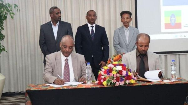 በአማራ ብሔራዊ ክልላዊ መንግሥት እና በአማራ ፋኖ ሕዝባዊ ድርጅት መካከል ለተፈረመው ዘላቂ የሰላም ስምምነት፣ የማስፈፀሚያ ውል ተፈረመ - Sputnik አፍሪካ