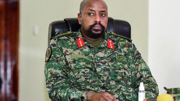 ኡጋንዳ ከ19 ዓመታት ቆይታ በኋላ ጦሯን ከሶማሊያ እንደምታስወጣ የሀገሪቱ ጦር ጠቅላይ አዛዥ አስታወቁ - Sputnik አፍሪካ