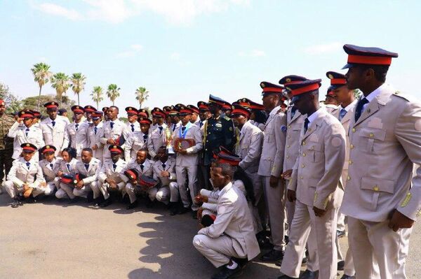 የኢትዮጵያ አየር ኃይል አካዳሚ በተለያዩ የሙያ ዘርፎች ያሠለጠናቸውን አብራሪዎችና ሙያተኞች አስመረቀ - Sputnik አፍሪካ
