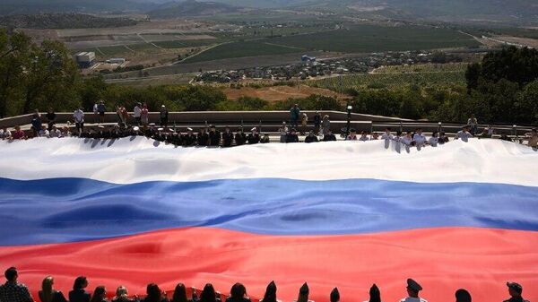 ሩሲያ በክራሚያ እና በዶንባስ ጉዳይ ላይ የራሷ የሆነ ምክንያታዊ አቋም አላት - የክሬምሊን ቃል አቀባይ - Sputnik አፍሪካ