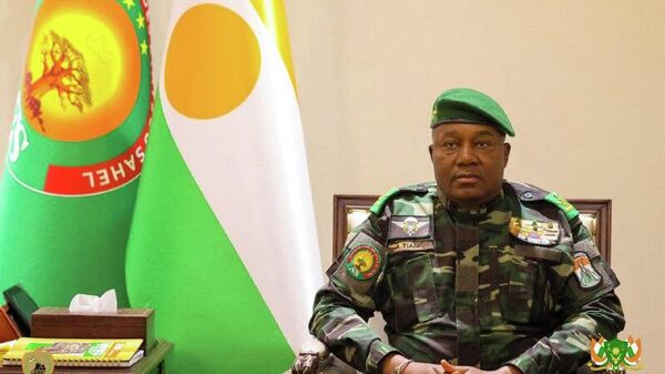 በኒያሜ አየር ማረፊያ ላይ የተሰነዘረ ጥቃት - ቲያኒ ለኒጀር ባላቸው የጠላትነት አቋም የሚታወቁ አገራት መሪዎችን ወነጀሉ - Sputnik አፍሪካ