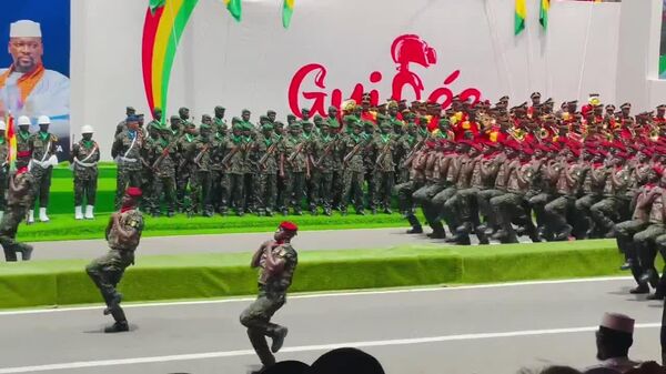 #viral | አስደናቂው የጊኒ ጦር የሰልፍ አረማመድ ስልት በማኅበራዊ የትስስር ገፆች ላይ ከፍተኛ መነጋገሪያ ሆኗል - Sputnik አፍሪካ