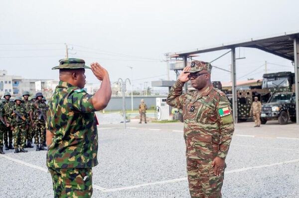 ናይጄሪያ የቤኒንን የመፈንቅለ መንግሥት ሙከራ ለመመከት የላከችውን ጦር አስወጣች - Sputnik አፍሪካ