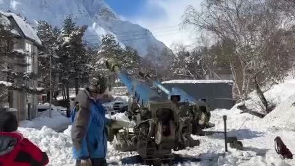 #viral | በረዶን መግራት - መድፍ በመተኮስ የኤልብሩስ ተዳፋቶችን መቆጣጠር - Sputnik አፍሪካ