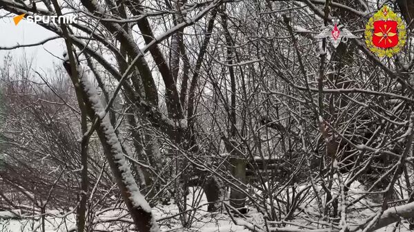 የሩሲያ የጥቃት ቡድኖች የደህንነት ቀጣናውን እያጠናከሩ እና በሱሚ ክልል ፖፖቭካ ለሚገኙ ንጹሃን ጥበቃ እያደረጉ መሆኑን የመከላከያ ሚኒስቴር አስታወቀ - Sputnik አፍሪካ