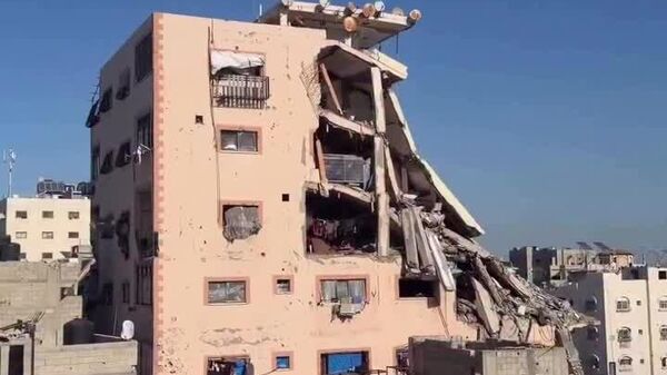 #viral | መሰናክሎች ያልበገሩት የትምህርት ፍላጎት፦ በፍርስራሽ መካከል ሲታጠና የታየችው የጋዛ ሕጻን - Sputnik አፍሪካ