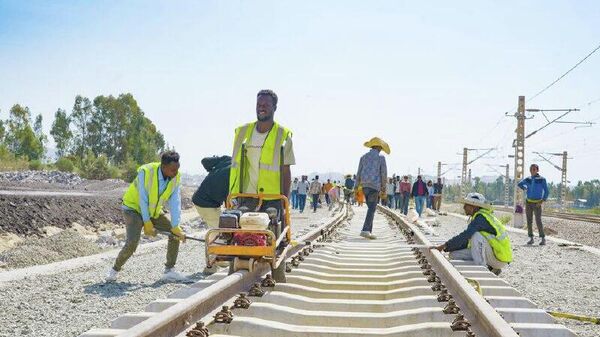 ኢትዮጵያ የጉዞ ጥራትና ደህንነት ለማሻሻል ከሰበታ እስከ ናጋድ ጅቡቲ ያለውን የባቡር መስመር ጥገና እያደረገች መሆኑን አስታወቀች - Sputnik አፍሪካ