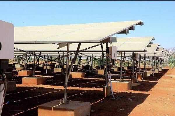 በሱማሌ ክልል የምትገኘው ዲግ ከተማ በፀሐይ ኃይል ፕሮጀክት የ24 ሰዓት የኤሌክትሪክ አገልግሎት ተጠቃሚ ሆነች በሱማሌ ክልል የምትገኘው ዲግ ከተማ በፀሐይ ኃይል ፕሮጀክት የ24 ሰዓት የኤሌክትሪክ አገልግሎት ተጠቃሚ ሆነች - Sputnik አፍሪካ