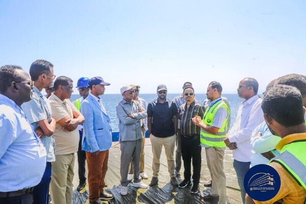 ኢትዮጵያ የታጁራ ወደብን ለተጨማሪ ወጪ እና ገቢ ንግድ በአማራጭነት ለመጠቀም ያለመ ውይይት ከጅቡቲ ጋር አካሄደች - Sputnik አፍሪካ