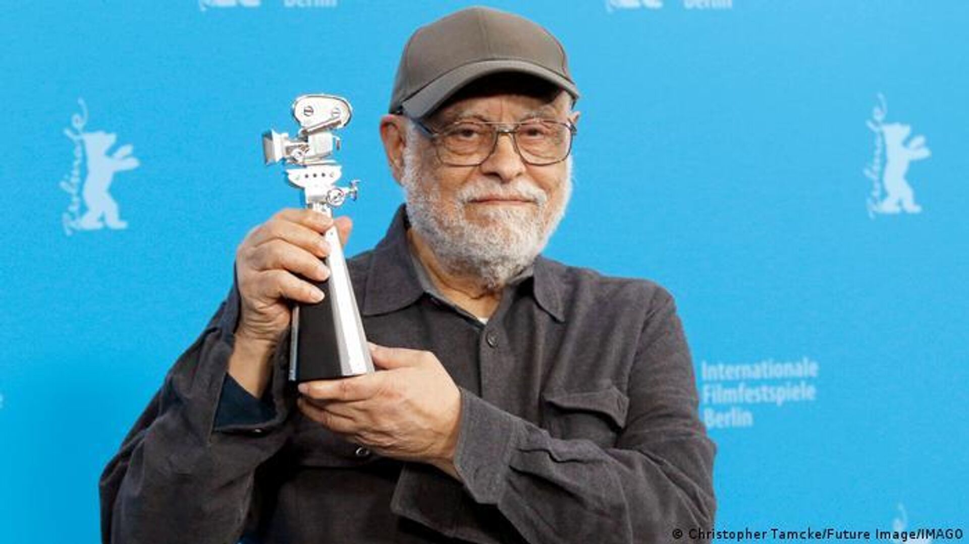 ኢትዮጵያዊ የፊልም ባለሙያ ፕሮፌሰር ኃይሌ ገሪማ ዓለም አቀፍ የክብር ሽልማት ተበረከተላቸው - Sputnik አፍሪካ, 1920, 18.02.2026