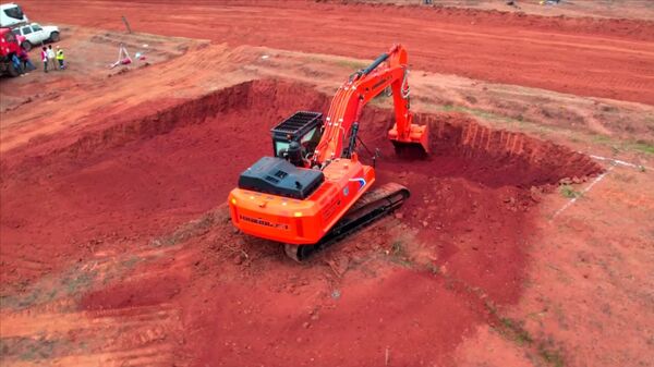 ጠቅላይ ሚኒስትር ዐቢይ አሕመድ በምዕራብ ወለጋ የቱሉ ካፒ ወርቅ ልማት ፕሮጀክት ግንባታን ጎበኙ - Sputnik አፍሪካ