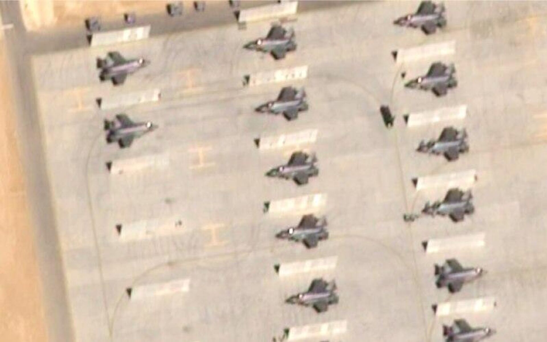 በኢራን ውጥረት መካከል ‘በደርዘን የሚቆጠሩ የአሜሪካ የጦር አውሮፕላኖች’ በጆርዳን የጦር ሰፈር መታየታቸው ተዘገበ - Sputnik አፍሪካ, 1920, 21.02.2026