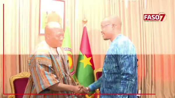 ቡርኪና ፋሶ እና ጋና የደህንነት እና የንግድ ትብብር ስምምነት ተፈራረሙ - Sputnik አፍሪካ