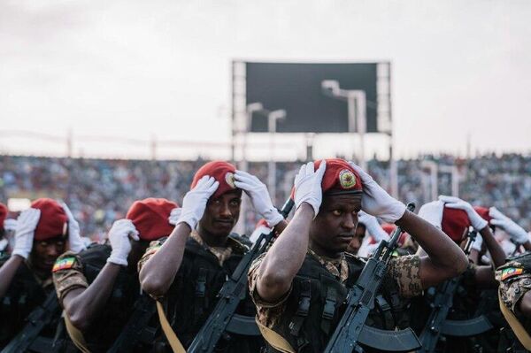 የልዩ ዘመቻዎች ዕዝ 65ኛ ዓመት በዓል – የ44ኛ ዙር ንጋት ኮርስ የኮማንዶ ሠልጣኞች ተመረቁ የልዩ ዘመቻዎች ዕዝ 65ኛ ዓመት በዓል – የ44ኛ ዙር ንጋት ኮርስ የኮማንዶ ሠልጣኞች ተመረቁ - Sputnik አፍሪካ