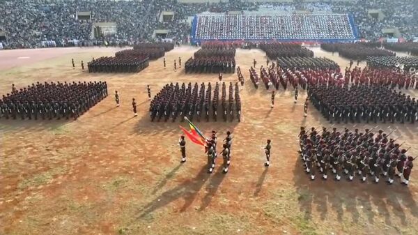 ይመልከቱ | የልዩ ዘመቻዎች ዕዝ 65ኛ ዓመት በዓልን አስመልክቶ በሐዋሳ ስቴዲየም የቀረበው ወታደራዊ ሰልፍ - Sputnik አፍሪካ