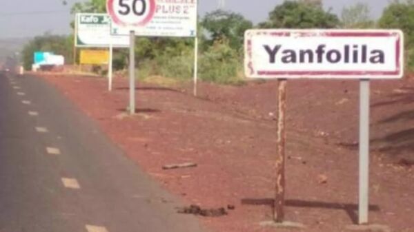 የማሊ ጦር በሀገሪቱ ደቡባዊ ክፎል ያንፎሊላ በፈጸመው የአየር ጥቃት 50 የሚሆኑ አሸባሪዎችን ደመሰሰ - Sputnik አፍሪካ