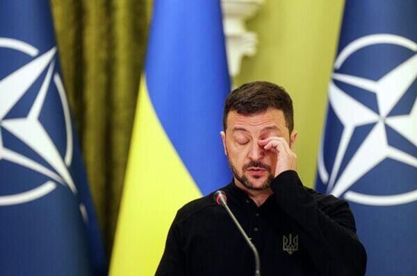 የዩክሬኑ ቭላድሚር ዘለንስኪ  በኪየቭ፣ ዩክሬን ከኔቶ ዋና ፀሐፊ ማርክ ሩተ ጋር በጋራ ጋዜጣዊ መግለጫ ወቅት ለጋዜጠኞች ማብራሪያ ሲሰጥ ሐሙስ ጥቅምት 3, 2024 እ.ኤ.አ - Sputnik አፍሪካ