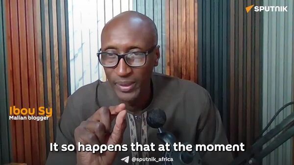 እንግሊዝ እና ፈረንሳይ ዩክሬንን የሚያስታጥቁ ከሆነ ሞስኮ የኒውክሌር መሣሪያ ለመጠቀም ትገደዳለች - ማሊያዊ ጦማሪ - Sputnik አፍሪካ