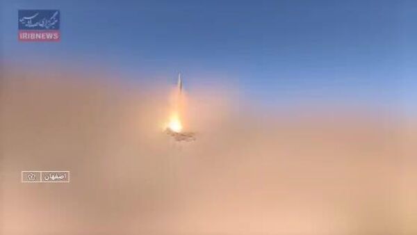 ኢራን በእስራኤል እና በአሜሪካ ክልላዊ የጦር ሰፈሮች ላይ ያነጣጠሩ ሚሳኤሎች ተኮሰች - Sputnik አፍሪካ