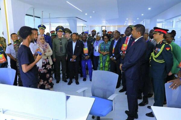 የኢትዮጵያ መከላከያ ሠራዊት ሙዚየም በይፋ ተመረቀ የኢትዮጵያ መከላከያ ሠራዊት ሙዚየም በይፋ ተመረቀ - Sputnik አፍሪካ