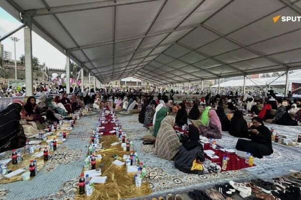 6ኛው ሀገራዊ የጎዳና ላይ ኢፍጣር በአዲስ አበባ እየተካሄደ ነው - Sputnik አፍሪካ