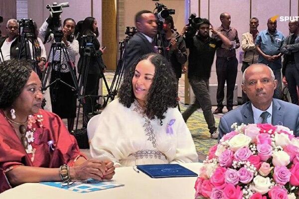 የኢትዮጵያ አየር መንገድ ዓለም አቀፉን የሴቶች ቀን በማስመልከት በ8 ሀገራት በሴቶች ብቻ የሚመራ በረራ እንደሚያደርግ አስታወቀ - Sputnik አፍሪካ