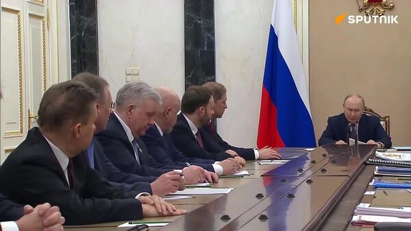 ዓለም አቀፍ የነዳጅ ዋጋ በአንድ ሳምንት ውስጥ በ30 በመቶ መጨመሩን ፑቲን ተናገሩ - Sputnik አፍሪካ