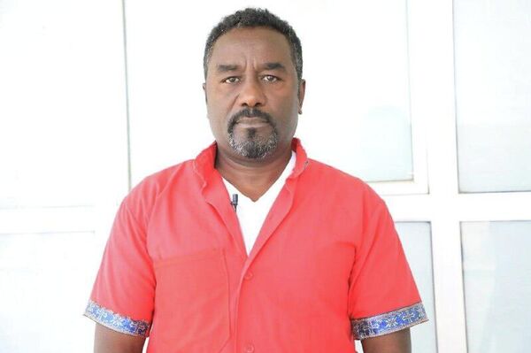የአእምሮ እስር ሲሰበር፦ ሁለተኛ ዲግሪውን በማዕረግ ያጠናቀቀው የእድሜ ልክ ፍርደኛ - Sputnik አፍሪካ