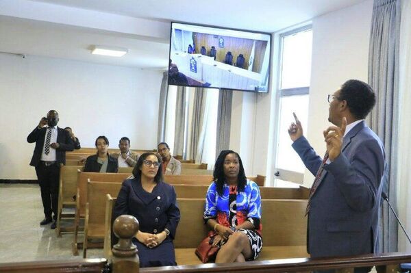 የዚምባብዌ ጠቅላይ ፍርድ ቤት ፕሬዝዳንት የኢትዮጵያን ጠቅላይ ፍርድ ቤት የለውጥ ተግባራት አደነቁ - Sputnik አፍሪካ