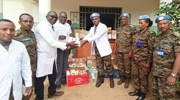 በደቡብ ሱዳን የሚገኘው የኢትዮጵያ ሰላም አስከባሪ 21ኛ ሞተራይዝድ ሻለቃ በዌስተርን ኢኳቶሪያ ኒዛራ ሆስፒታል የመድኃኒትና ድጋፍ አደረገ - Sputnik አፍሪካ