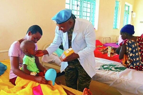 በደቡብ ሱዳን የሚገኘው የኢትዮጵያ ሰላም አስከባሪ 21ኛ ሞተራይዝድ ሻለቃ በዌስተርን ኢኳቶሪያ ኒዛራ ሆስፒታል የመድኃኒትና ድጋፍ አደረገ - Sputnik አፍሪካ