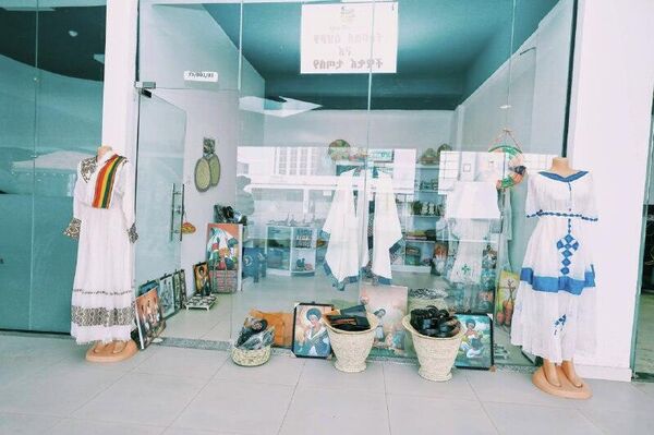 በአዲስ አበባ የኮሪደር ልማት 5,490 አዳዲስ እና ነባር ሱቆች ዝግጁ መሆናቸውን ከንቲባ አዳነች አቤቤ አስታወቁ - Sputnik አፍሪካ