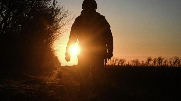 የሩሲያ ጦር በሁሉም የጦር ግንባሮች ወደፊት እየገሰገሰ መሆኑን የጦር ኃይሎች ጠቅላይ ኤታማዦር ሹም አስታወቁ - Sputnik አፍሪካ