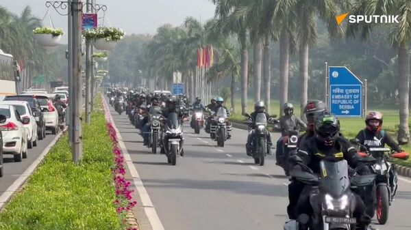 #viral| 81ኛውን የታላቁ የአርበኞች ድል በዓል መታሰቢያ አስመልክቶ ኒው ዴልሂ ውስጥ የሞተር ሳይክል ሰልፍ ተካሄደ - Sputnik አፍሪካ