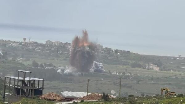 ደቡባዊ ሊባኖስን ከቀሪው የሀገሪቱ ክፍል የሚያገናኘው ወሳኙ የሊታኒ ወንዝ ድልድይ በእስራኤል ቦምብ ተደበደበ - Sputnik አፍሪካ