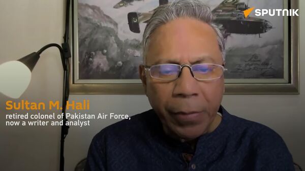 ኢራን በጅምላ የድሮን እና ሚሳኤል ጥቃቶች የእስራኤልን መከላከያ ስርዓት ሰብራለች - የቀድሞ አብራሪ - Sputnik አፍሪካ