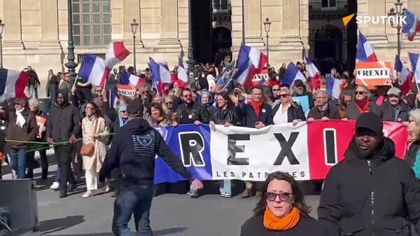 በፓሪስ የተቃውሞ ሰልፍ ተካሄደ - Sputnik አፍሪካ